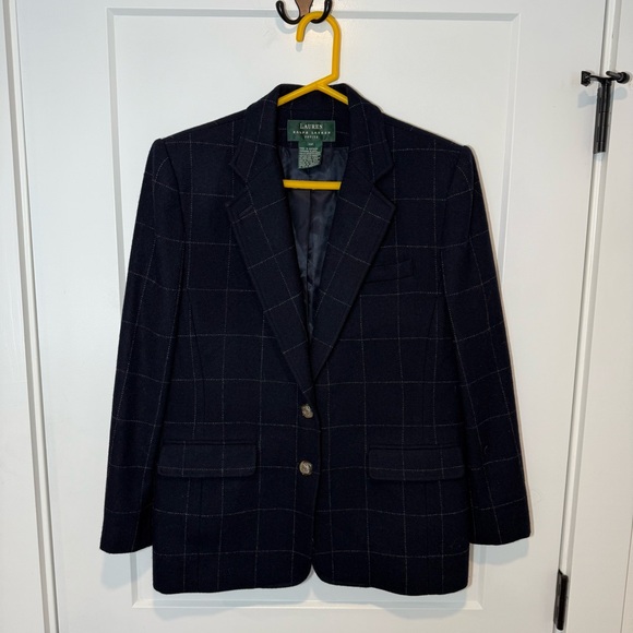 Vintage Lauren Ralph Lauren 100% Wool Blazer. - Picture 3 of 10
